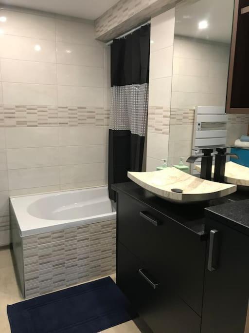 Paisible Logement Tout Equipe Pour 1 A 6 Personnes Ebersheim Dış mekan fotoğraf